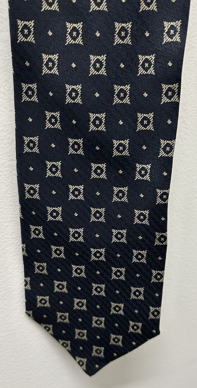 Giorgio Armani Cravatte Men’s Navy Blue Silk Print Tie Worn Once